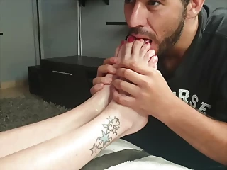 Tiny Milf Gets Her Toes Watersports Foot Fetish